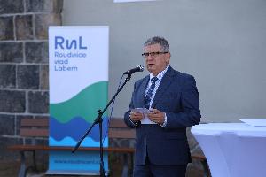 Roudnice odhalila první etapu Erbovní stěny polabských měst