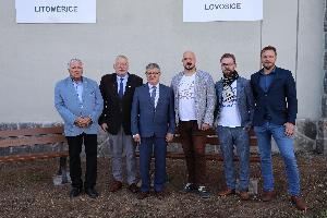Roudnice odhalila první etapu Erbovní stěny polabských měst