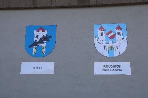 Roudnice odhalila první etapu Erbovní stěny polabských měst