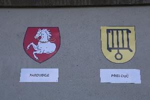 Roudnice odhalila první etapu Erbovní stěny polabských měst