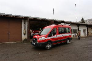 Roudničtí dobrovolní hasiči získali nový automobil