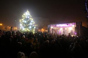 Rozsvícením stromu jsme zahájili roudnický advent